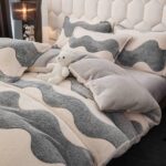 Set lenjerie cocolino pufoasa, cu elastic, pat 2 persoane, 4 piese - imagine 2