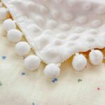 Păturică copii din bumbac 100% și Minky 3D, 100 x 150 cm  – Ivoire , model cu Ursuleți și Elefănței Pastel - imagine 4