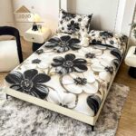 Husă Pat Dublu cu elastic cu 2 fețe de pernă, Țesătură Tip Finet , Imprimeu 5D   Flori Crem cu Negru