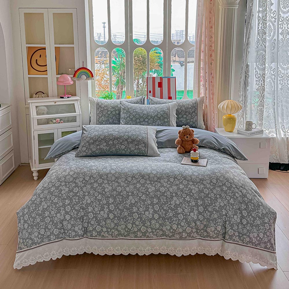 16.1-1-1.jpg Lenjerie pat dublu - bumbac 100 % , 4 piese, Cearceaf cu elastic , Gri cu Imprimeu Floral si Dantela - imagine 1