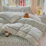 Lenjerie pat dublu  - bumbac 100 % , 4 piese, Cearceaf cu elastic , Gri cu Imprimeu Floral si Dantela - imagine 2