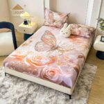 Husă Pat Dublu cu elastic cu 2 fețe de pernă, Țesătură Tip Finet , Imprimeu 5D  Fluturi Pastel