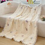 Păturică copii din bumbac 100% și Minky 3D, 100 x 150 cm  – Bej deschis, model cu Elefănței