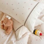 Lenjerie pat dublu  - bumbac 100 % , 4 piese, Cearceaf cu elastic , Crem cu Cirese si Dantela - imagine 5