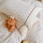 Lenjerie pat dublu  - bumbac 100 % , 4 piese, Cearceaf cu elastic , Crem cu Flori si Dantela - imagine 5