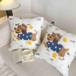 Pilotă pentru copii 2 în 1, 100% Bumbac, Transformabilă în Pernă – 150 x 200 cm, Crem-Albastru, Model Cățeluș Cowboy - imagine 5
