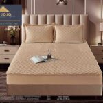 Husă Pat tip Topper cu elastic + 2 fețe de pernă 160x200 cm JOJTC16003