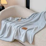 Pătură Tip Șal Premium Cu Capsa din Cașmir Artificial 100x140 cm - Bleu Deschis - imagine 2