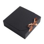 Cutie cadou din carton subtire cu fundita - 24x24x6 cm - 5 Buc